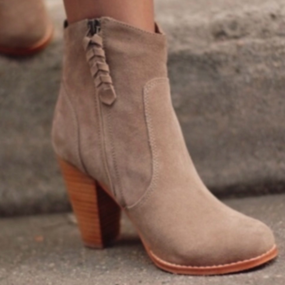Joie ‘Dalton’ Tan Suede Ankle Women’s Booties Size 9